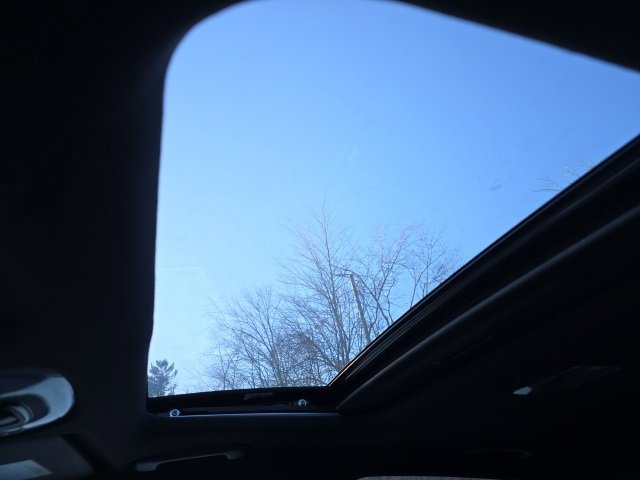 Used 2025 Hyundai Elantra N image 32