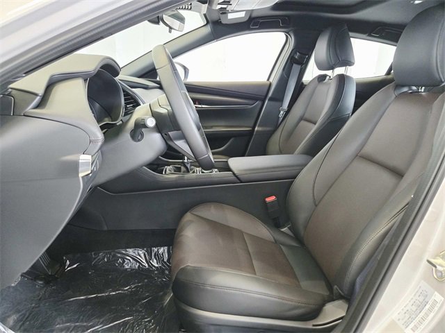 New 2025 MAZDA MAZDA3 2.5 S Hatchback w/ Premium Pkg image 9