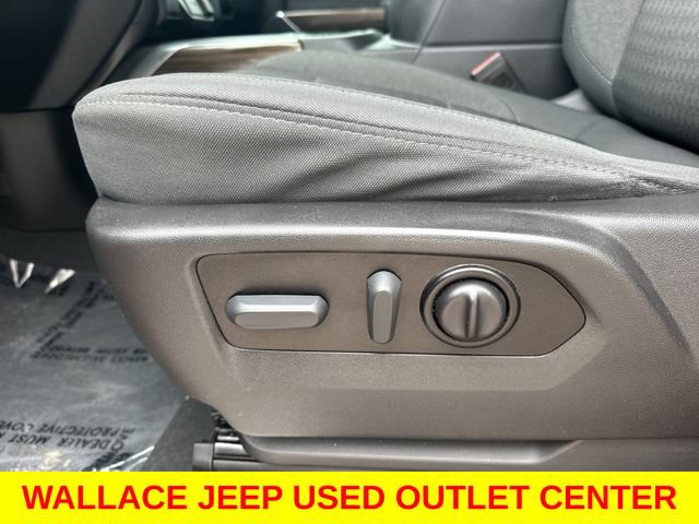 Used 2021 Chevrolet Silverado 1500 LT Trail Boss w/ Bed Protection Package AWD/4WD image 22