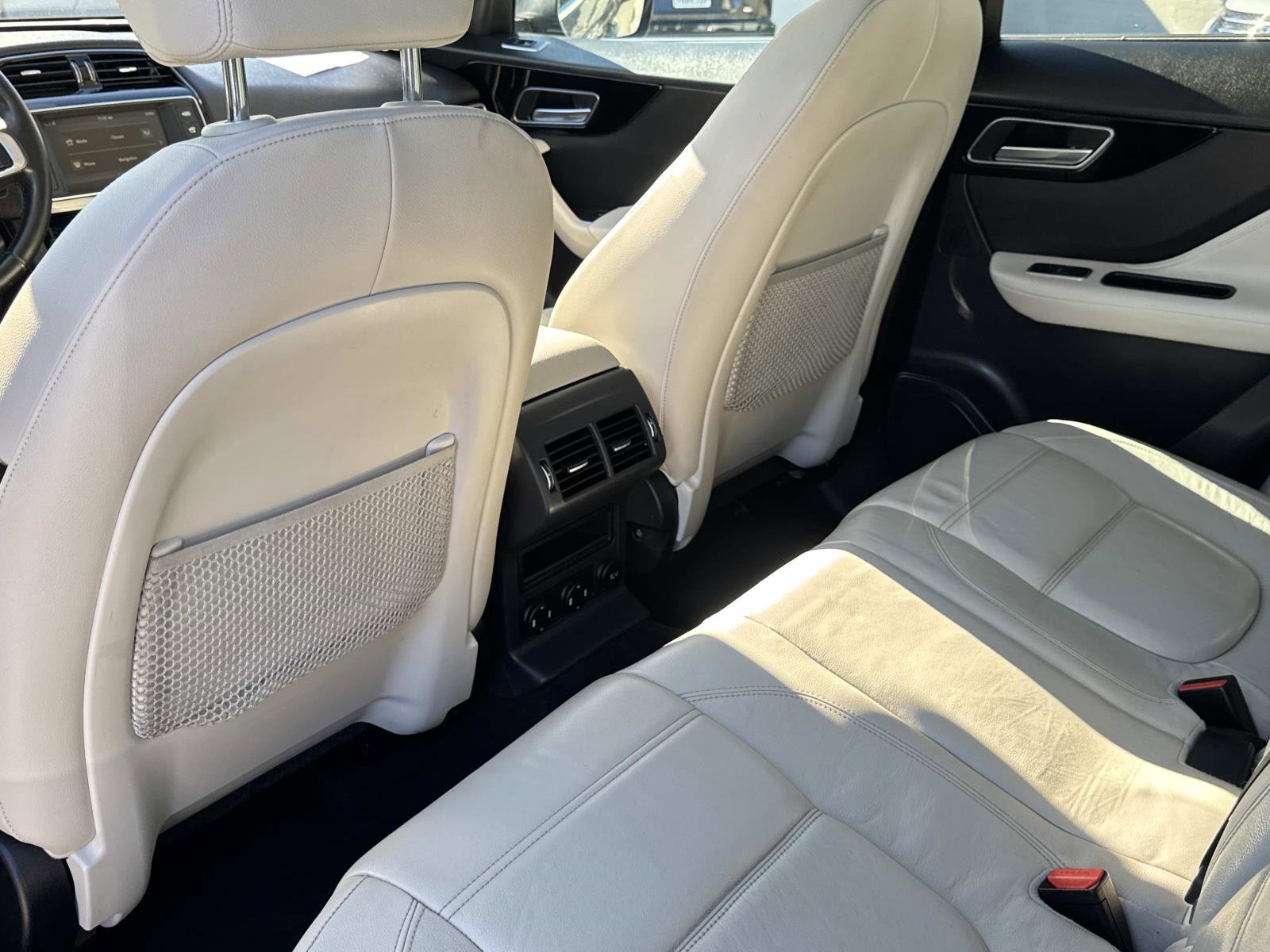 Used 2018 Jaguar F-PACE Prestige image 10