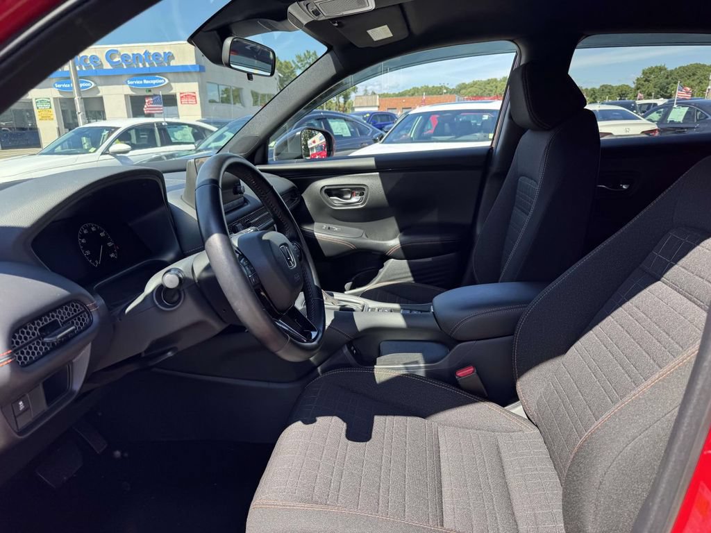 Certified 2025 Honda HR-V Sport image 12