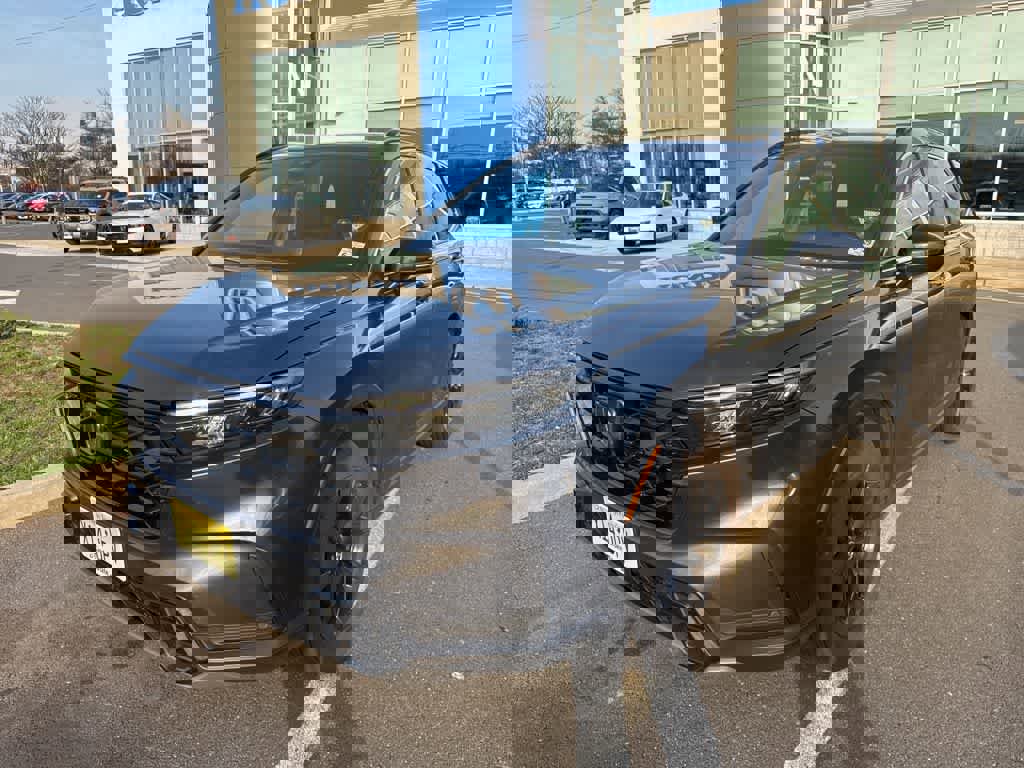 Used 2025 Honda CR-V Sport-L image 1