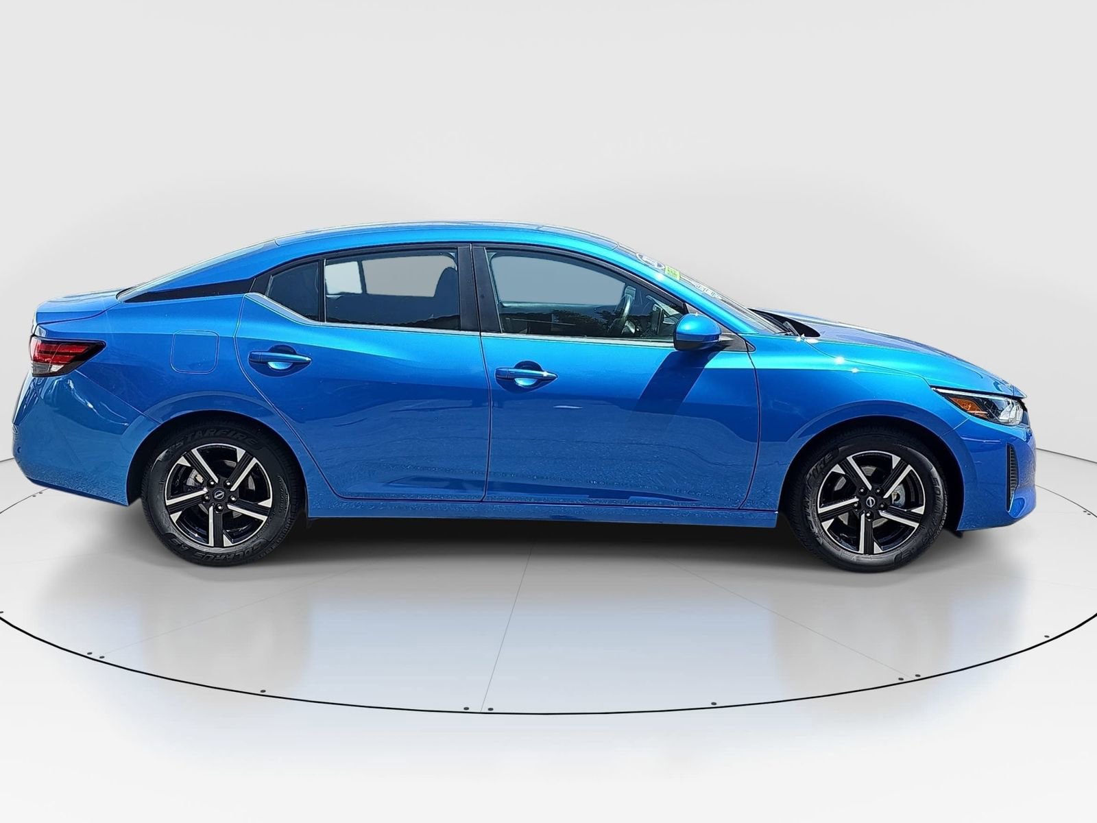 Used 2024 Nissan Sentra SV FWD image 4