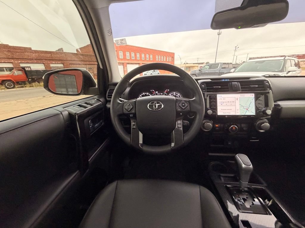 Used 2021 Toyota 4Runner TRD Off-Road Premium w/ Moonroof Package AWD/4WD image 17