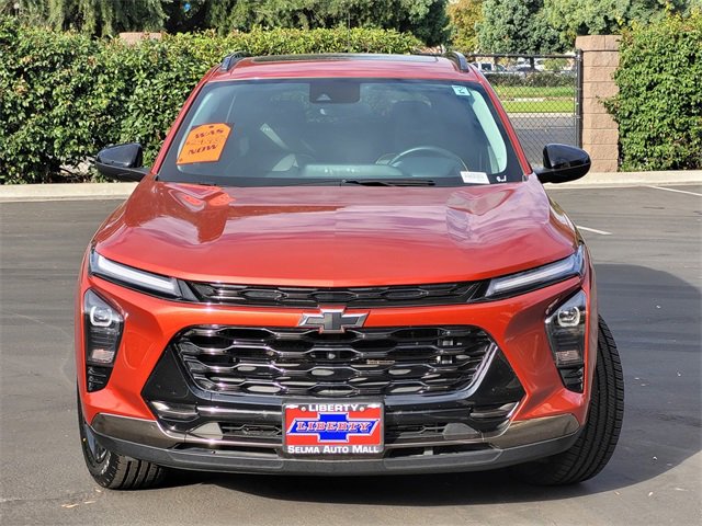 Used 2024 Chevrolet Trax ACTIV w/ Sunroof Package image 3
