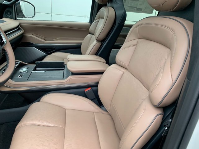 New 2027 Lincoln Navigator Black Label AWD/4WD image 15