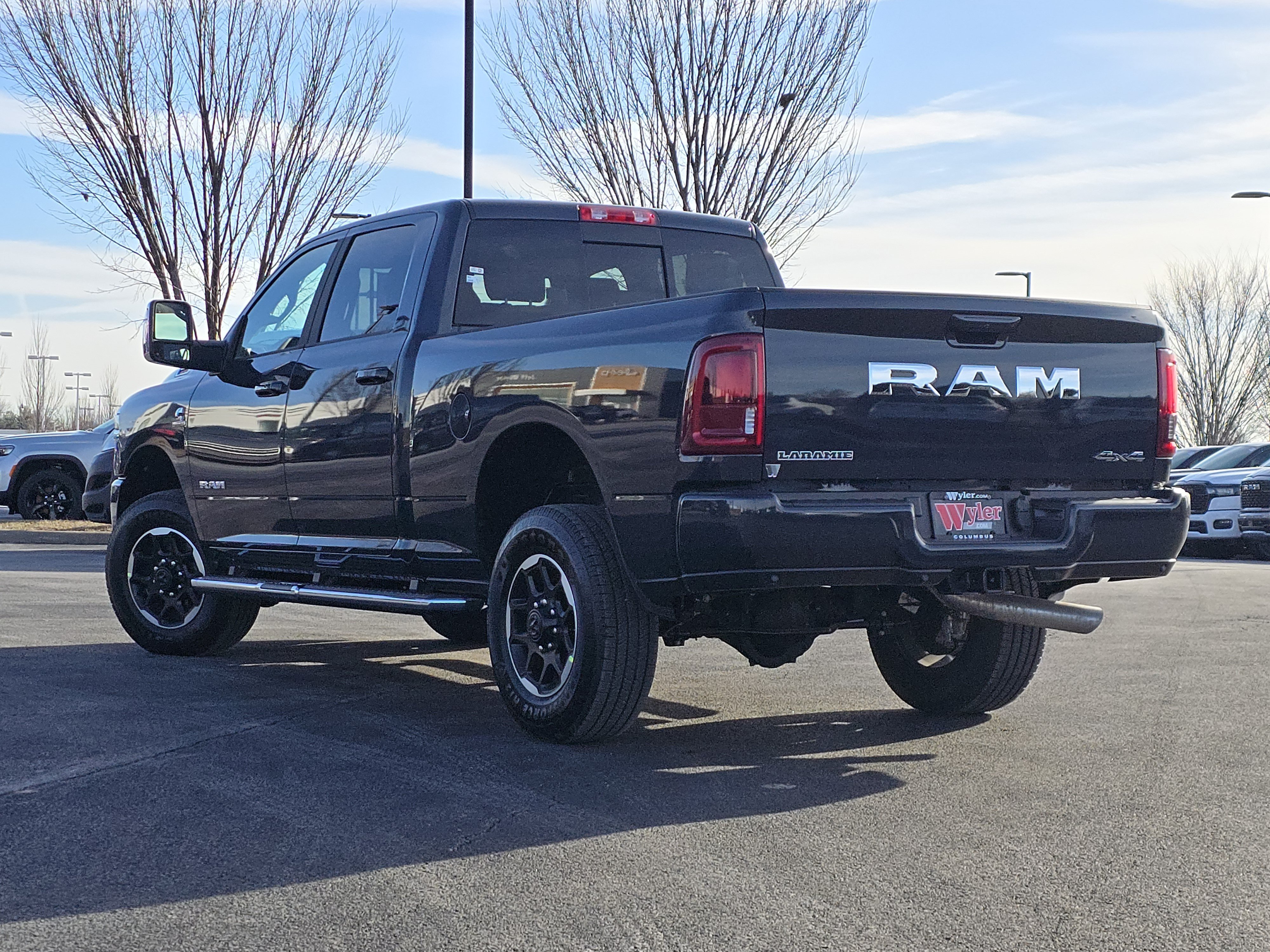 New 2026 RAM 2500 Laramie AWD/4WD image 16