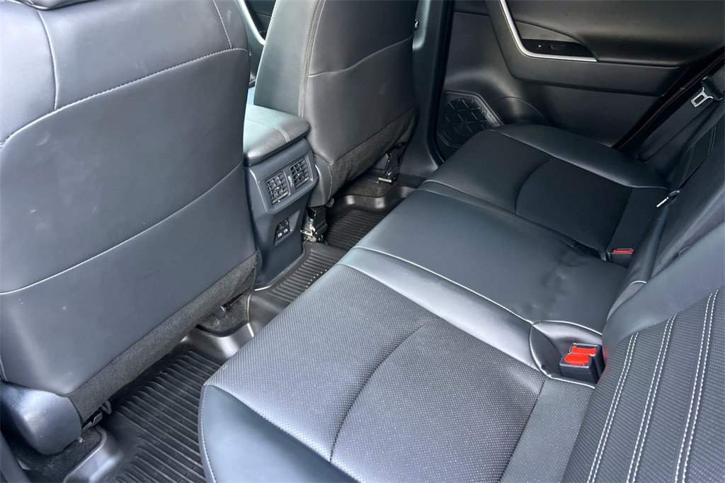 Used 2025 Toyota RAV4 Limited image 14