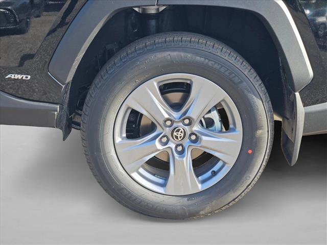 New 2025 Toyota RAV4 LE image 9