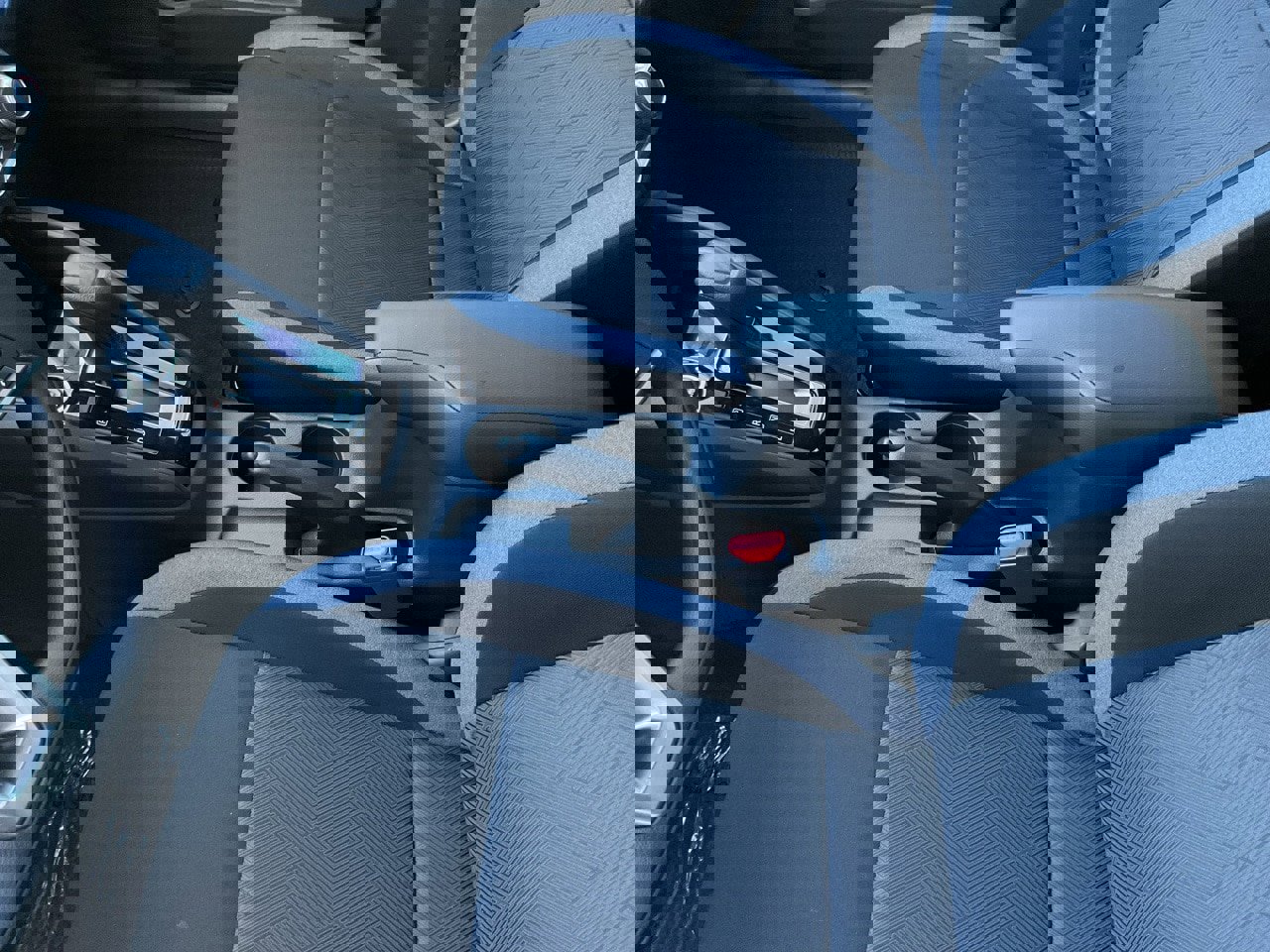 New 2025 Nissan Versa SV w/ Trunk Package image 30