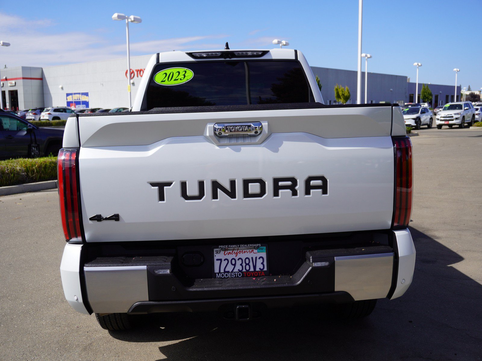 Used 2023 Toyota Tundra Limited AWD/4WD image 12