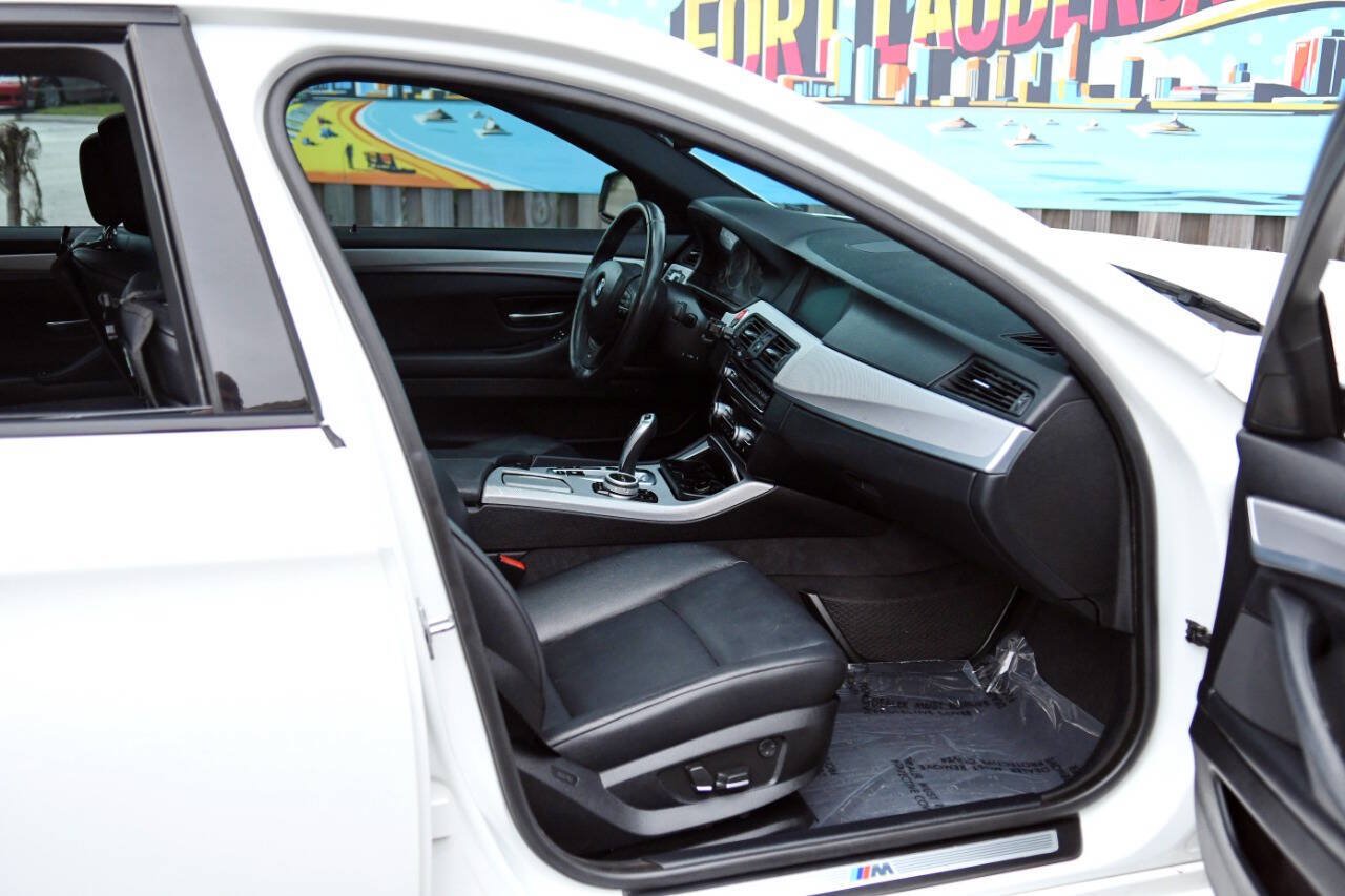 Used 2013 BMW 535i xDrive Sedan AWD/4WD image 36