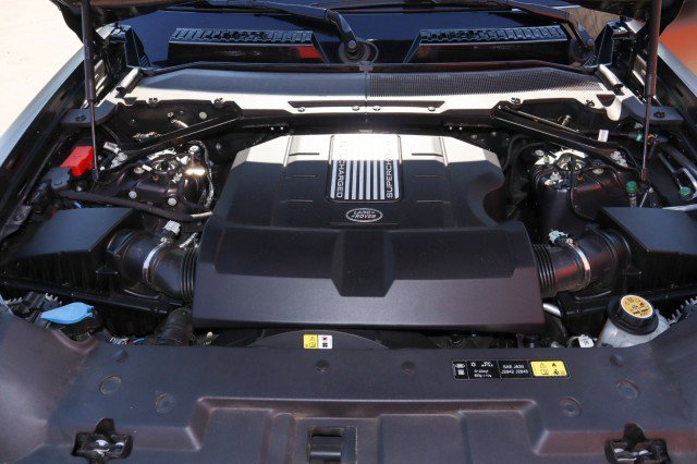 Used 2023 Land Rover Defender 90 V8 image 26