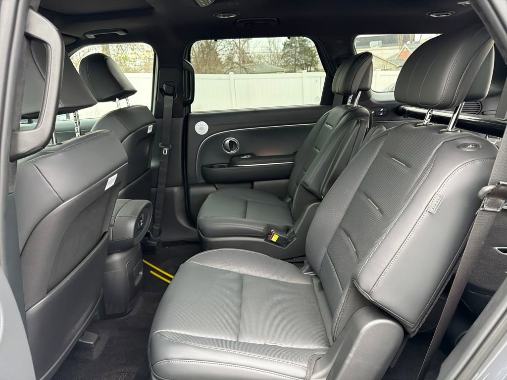 New 2026 Hyundai Palisade Calligraphy FWD image 32