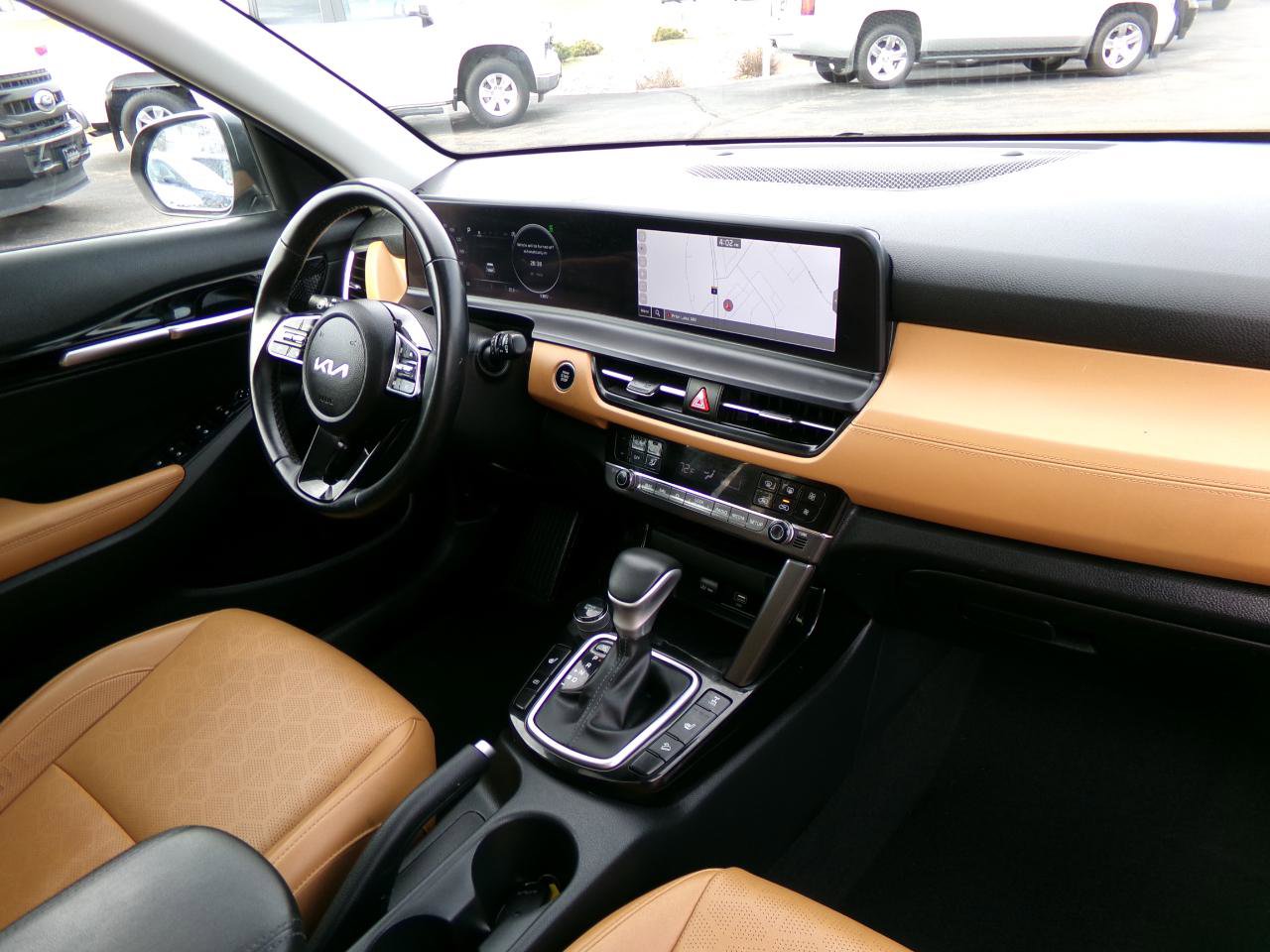 Used 2024 Kia Seltos EX image 37
