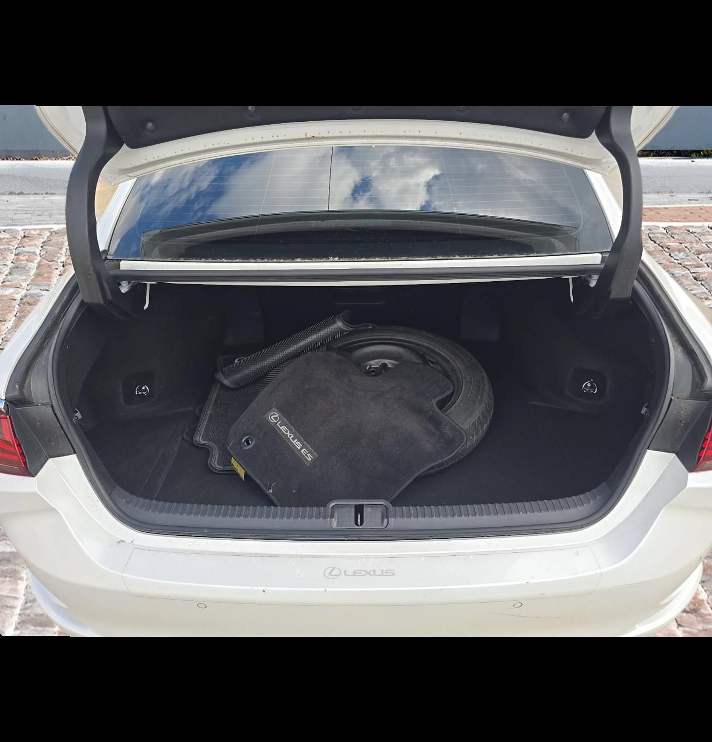 Used 2021 Lexus ES 350 w/ Premium Package FWD image 18