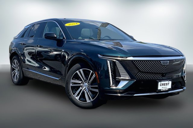 Used 2024 Cadillac Lyriq Luxury AWD/4WD image 1