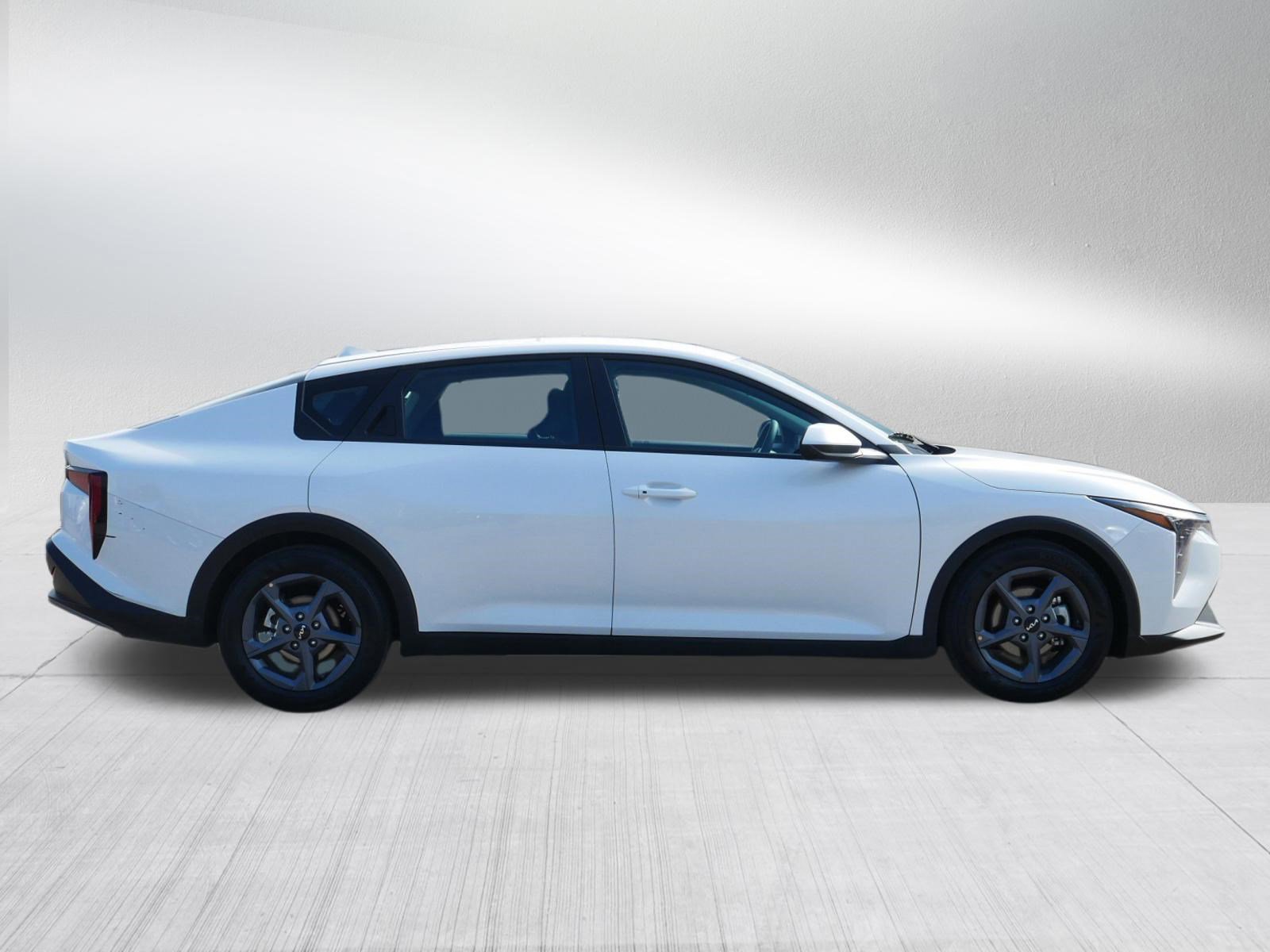 Certified 2025 Kia K4 LXS image 8