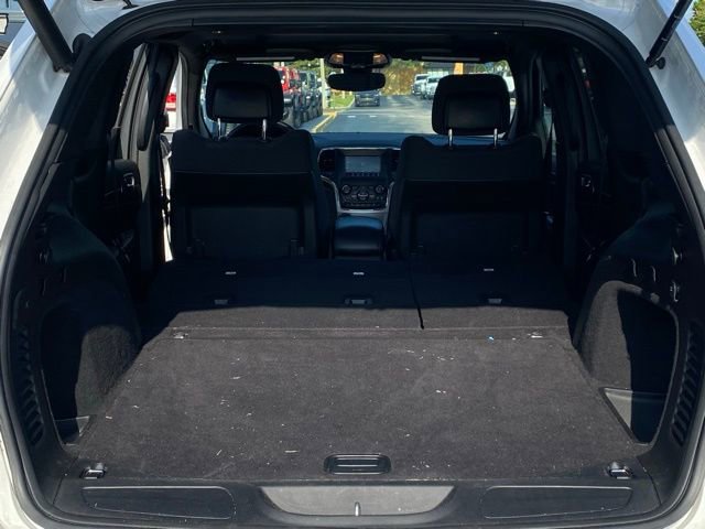 Used 2019 Jeep Grand Cherokee Laredo RWD image 28