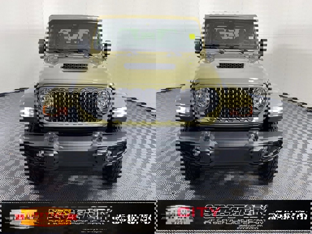 New 2025 Jeep Gladiator Sport video 2