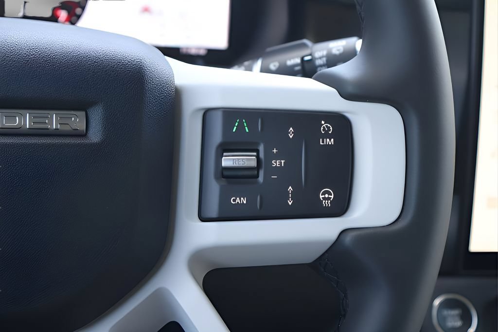 New 2026 Land Rover Defender 110 X-Dynamic SE AWD/4WD image 22