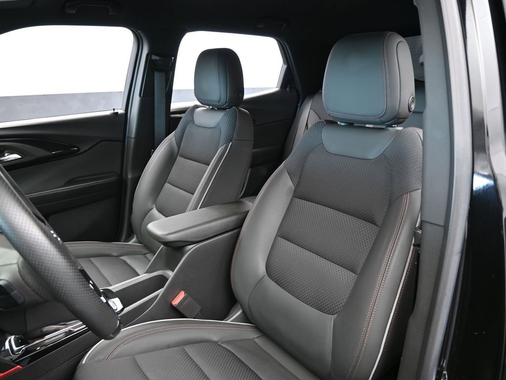 Used 2023 Chevrolet TrailBlazer RS w/ Convenience Package image 10