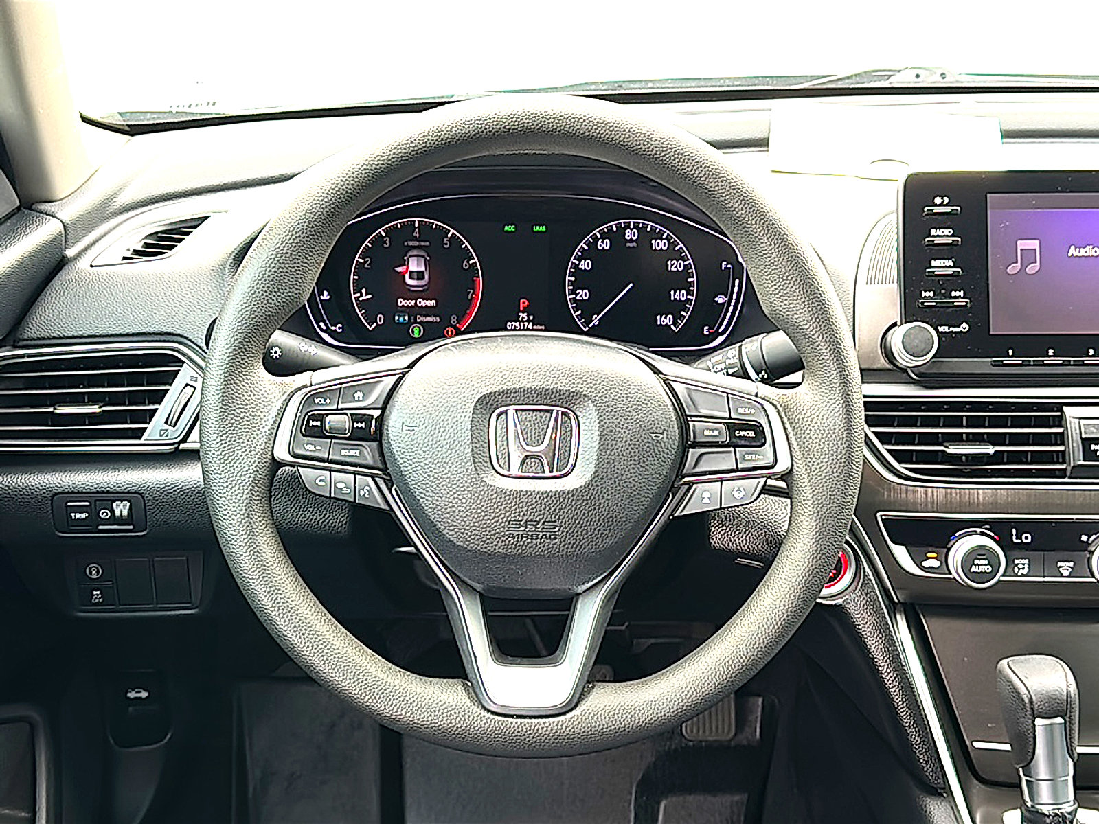 Used 2018 Honda Accord LX image 26