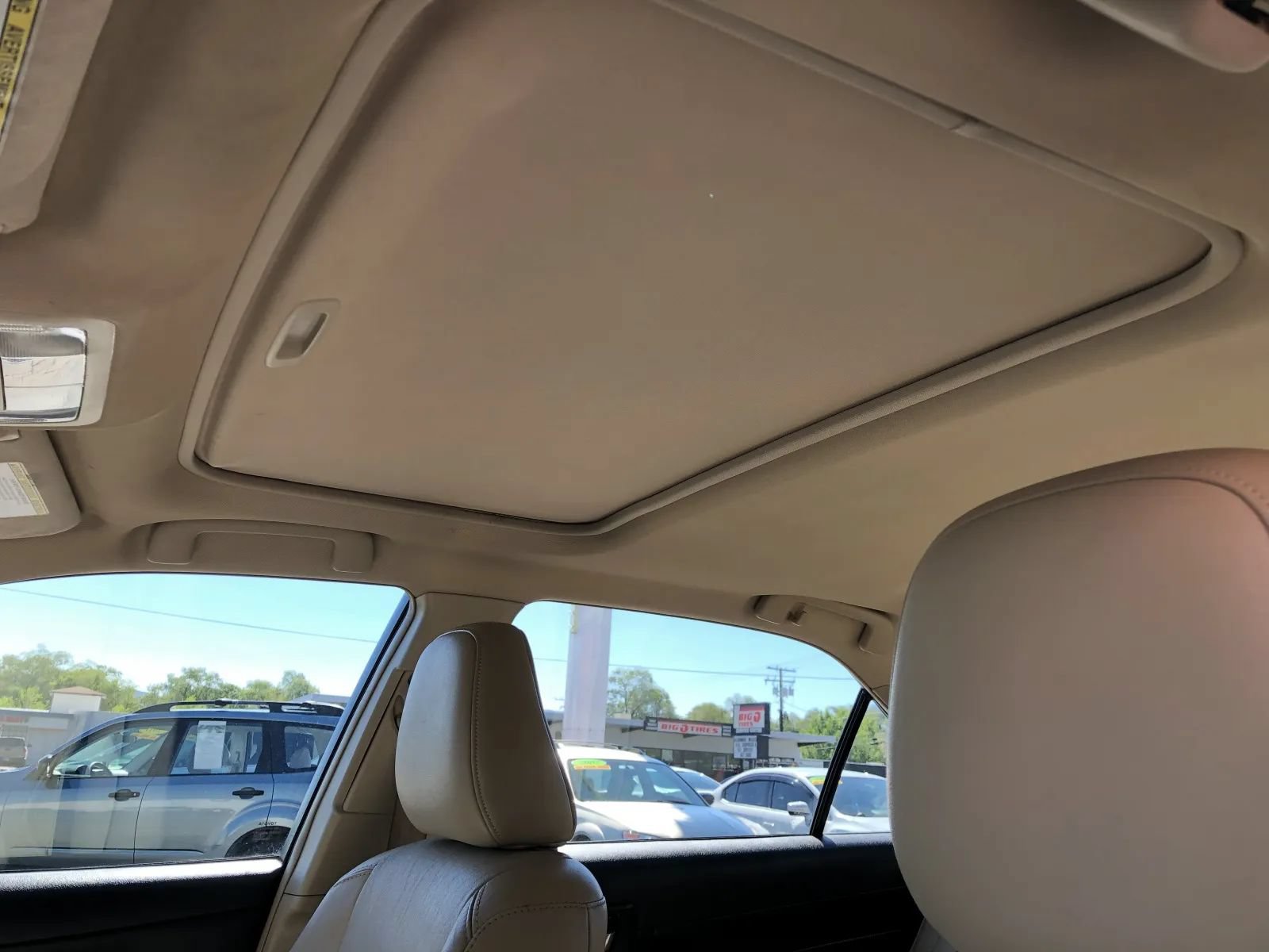 Used 2013 Toyota Camry XLE w/ Leather Pkg FWD image 13