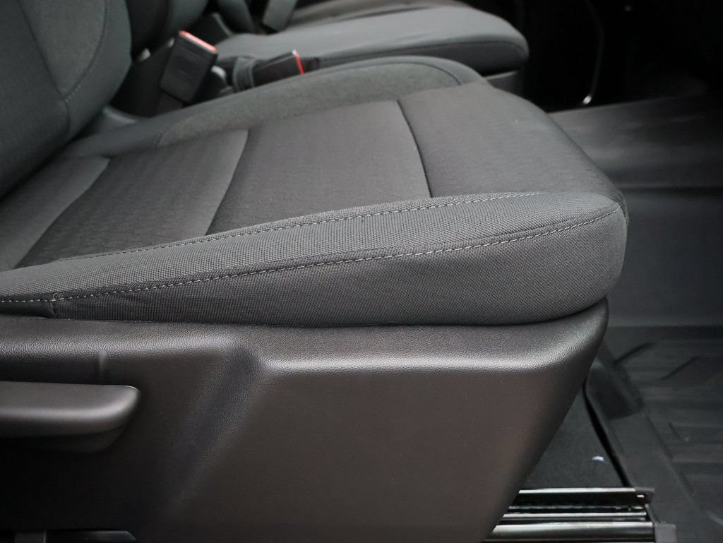 New 2026 GMC Sierra 2500 SLE AWD/4WD image 9