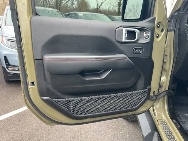 Used 2025 Jeep Wrangler Unlimited Rubicon w/ XTREMEE 35" Tire Package image 4