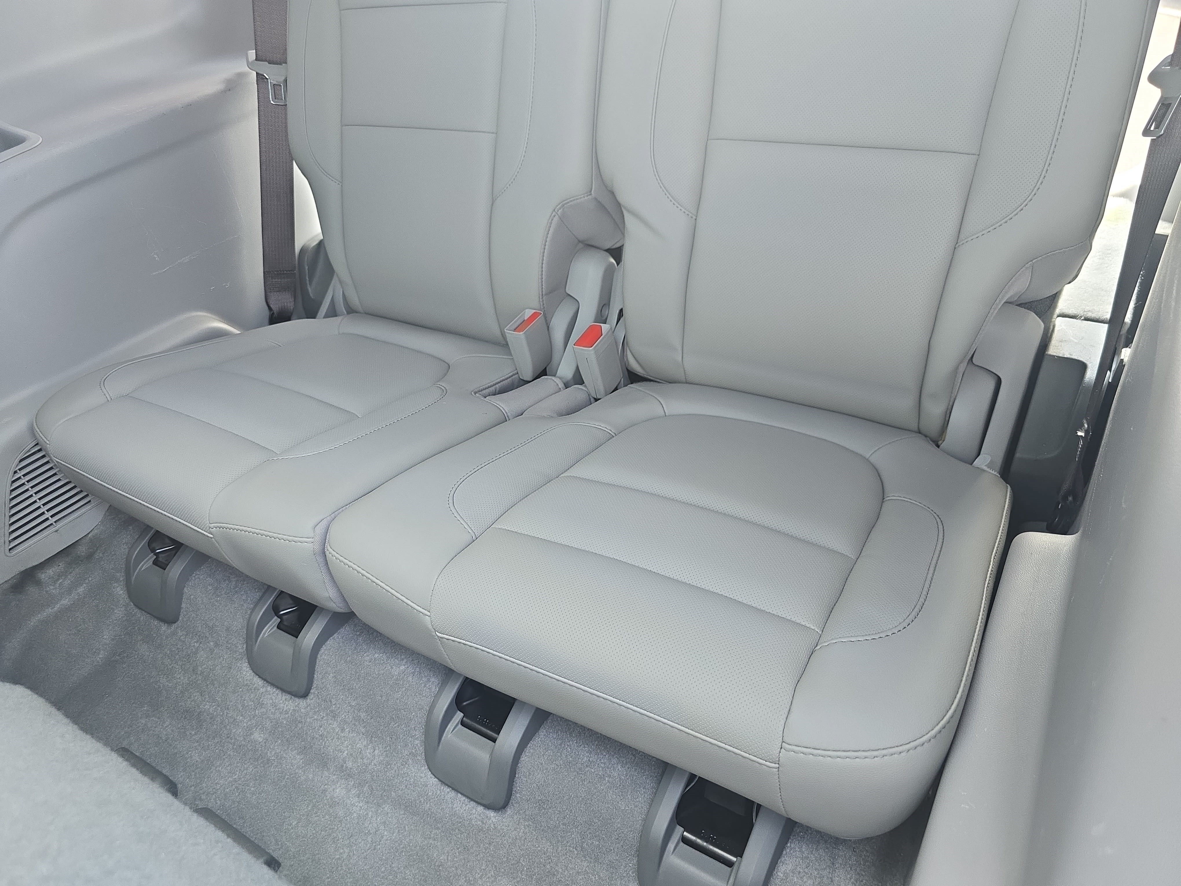 Used 2017 GMC Acadia SLT FWD image 14
