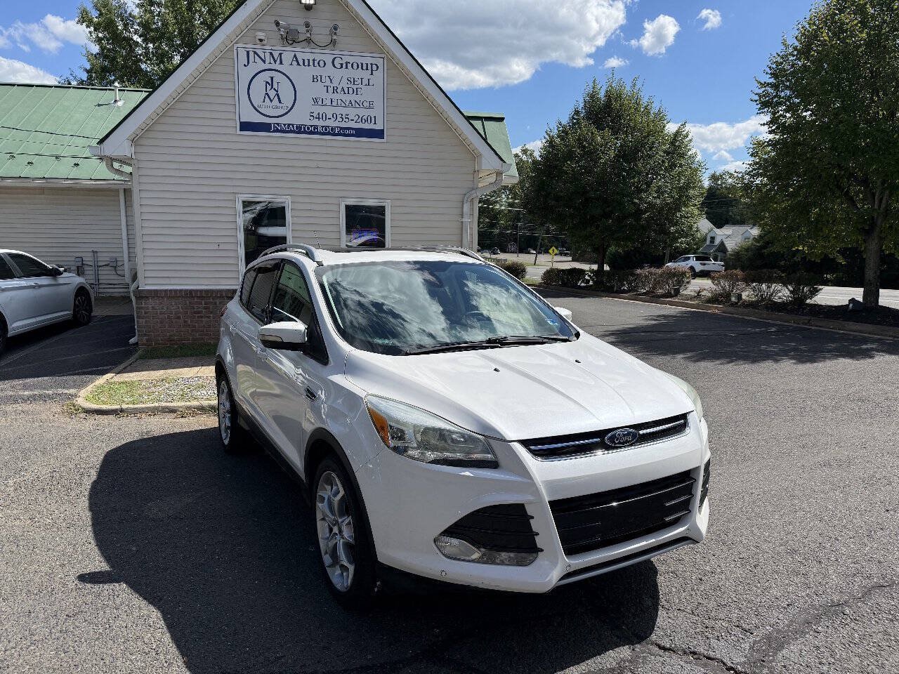 Used 2015 Ford Escape Titanium w/ Equipment Group 301A AWD/4WD image 1