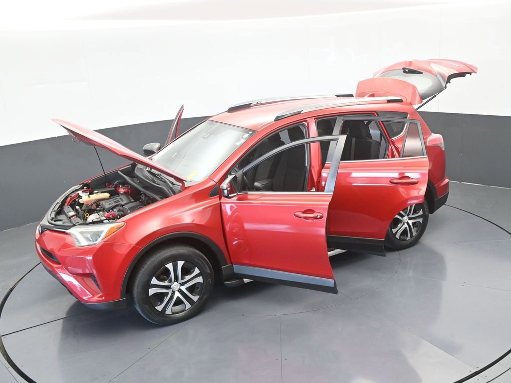 Used 2017 Toyota RAV4 LE image 62