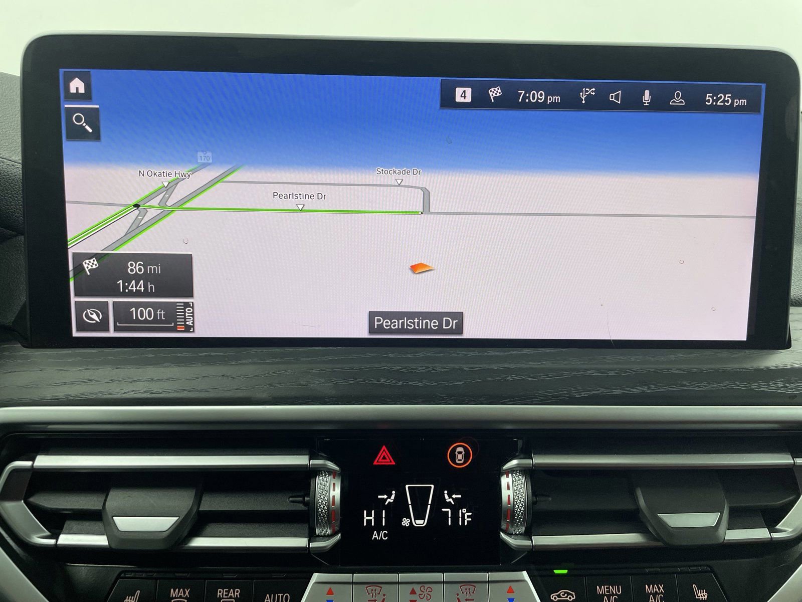 Used 2024 BMW X3 M40i w/ Premium Package image 23