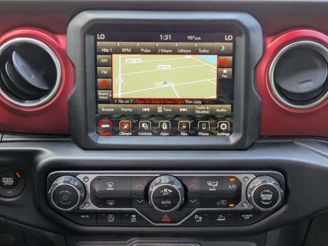 Used 2022 Jeep Wrangler Unlimited Rubicon w/ Steel Bumper Group AWD/4WD image 18