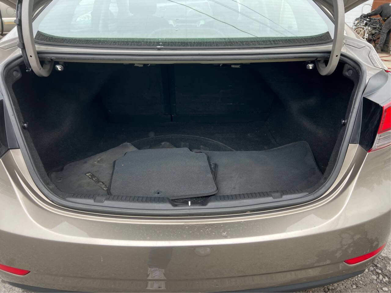 Used 2016 Hyundai Elantra Value Edition FWD image 13