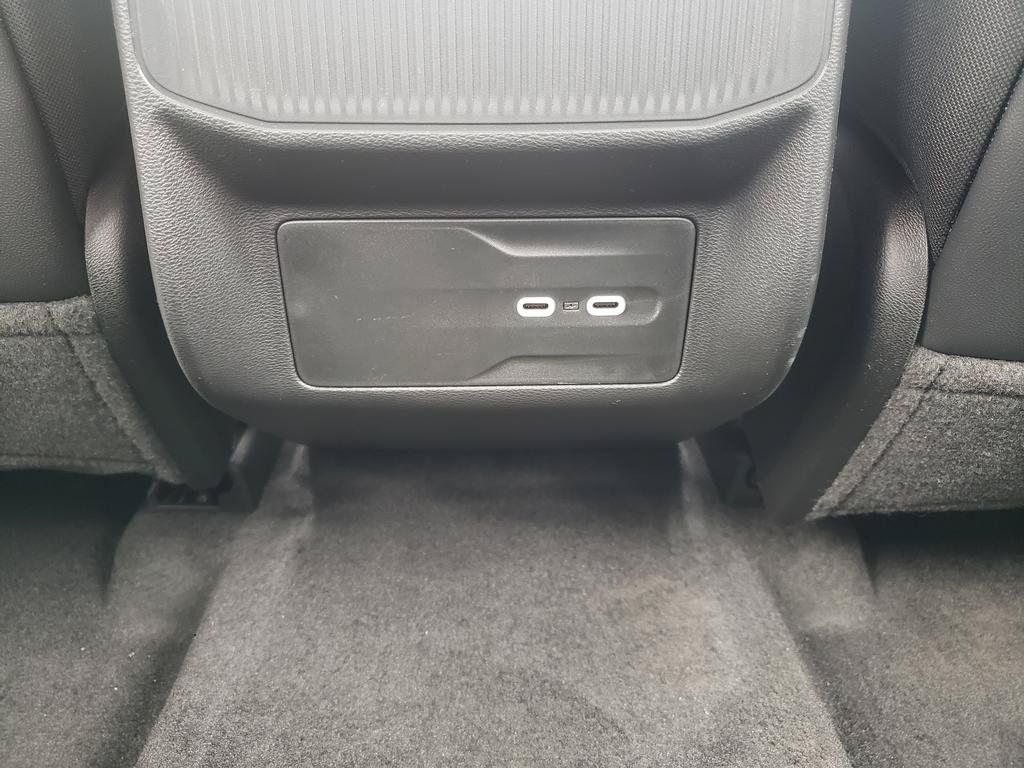 New 2026 Jeep Cherokee Limited AWD/4WD image 13