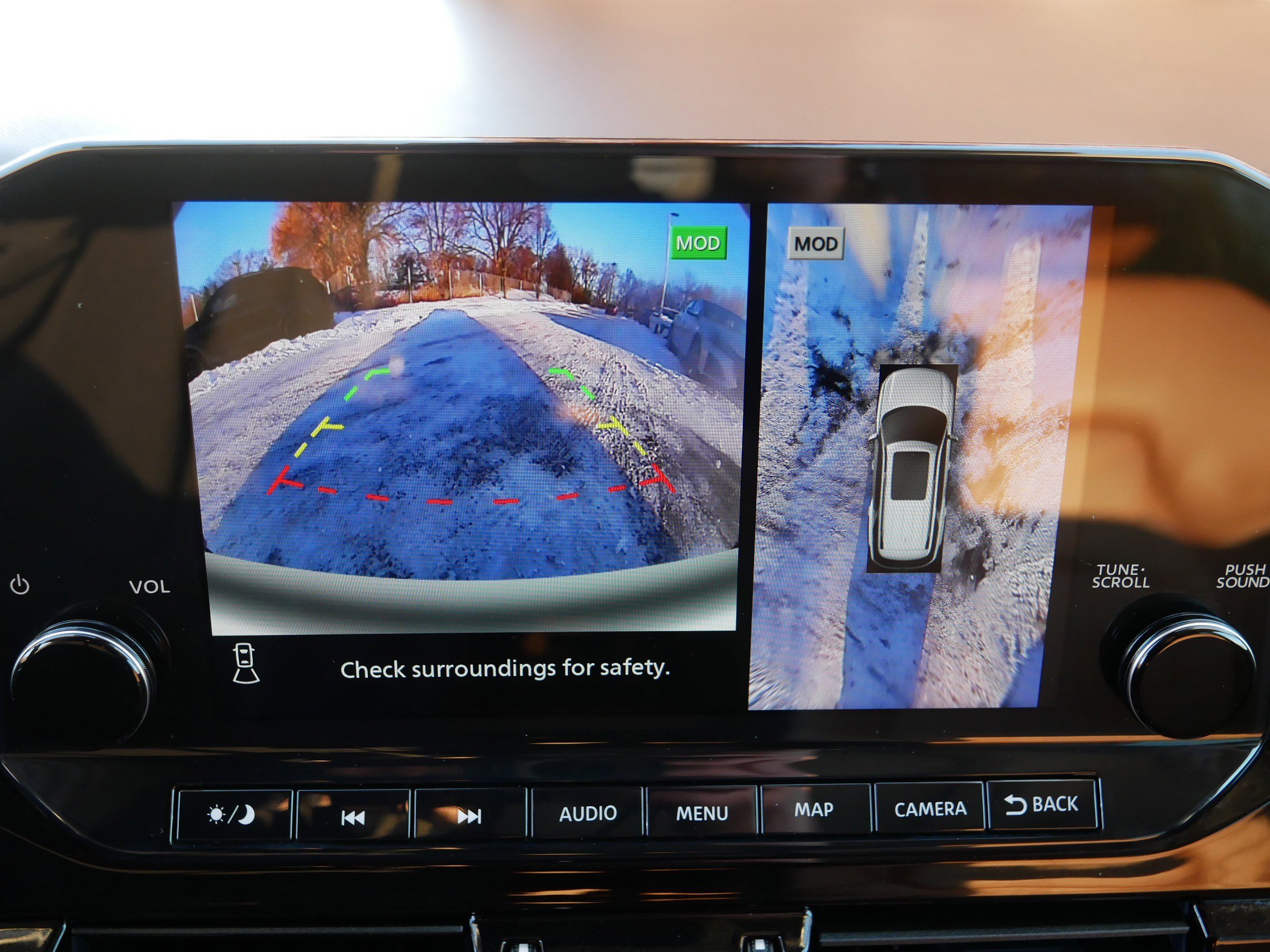 Certified 2025 Nissan Pathfinder Platinum image 27