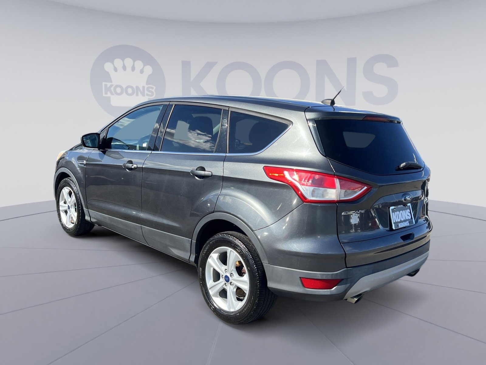 Used 2016 Ford Escape SE image 4