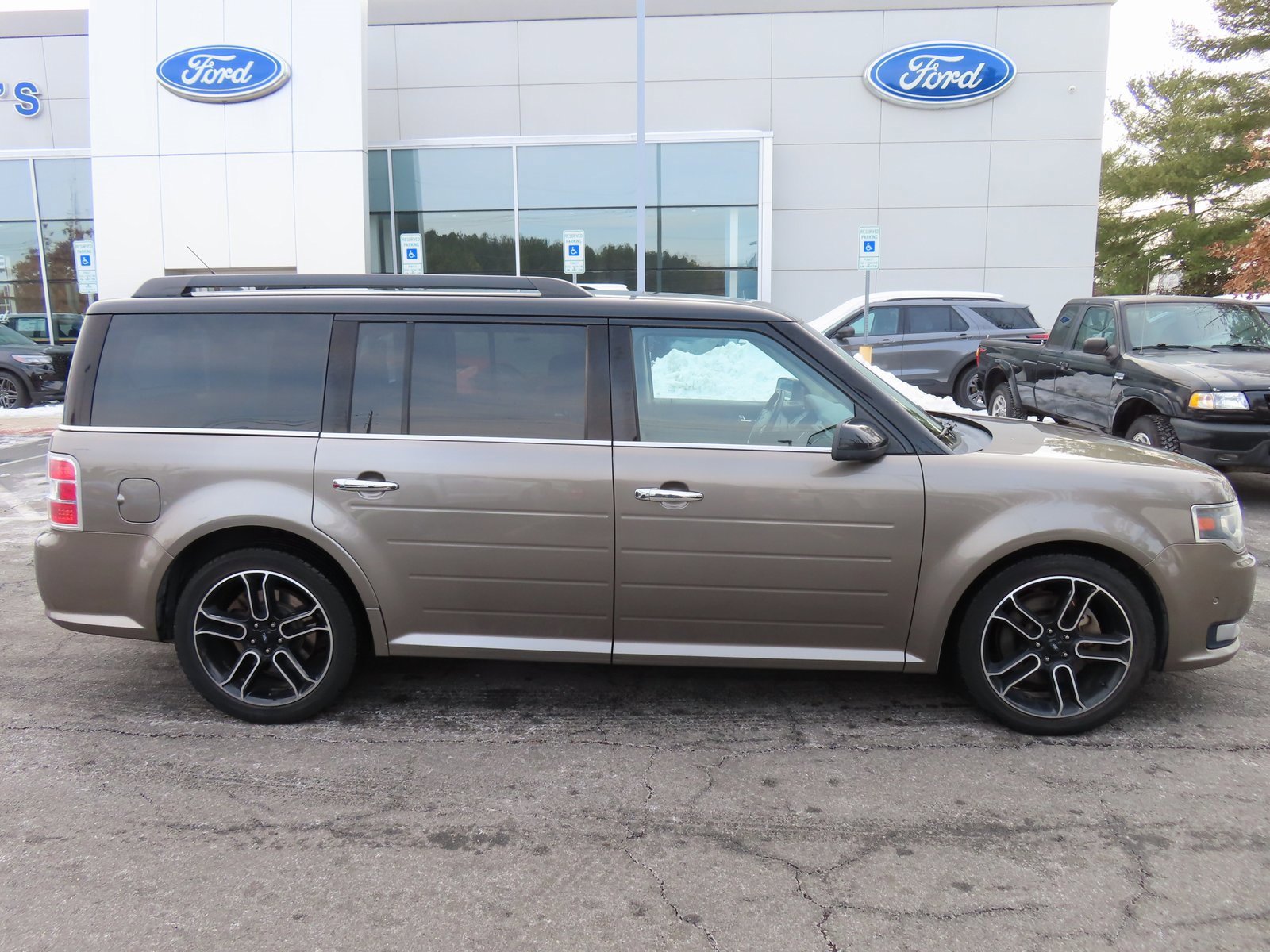 Used 2014 Ford Flex Limited w/ Equipment Group 303A image 4
