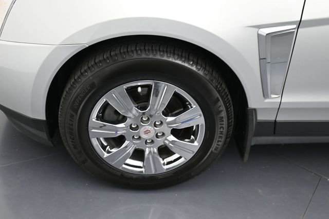 Used 2016 Cadillac SRX Luxury w/ Driver Awareness Package AWD/4WD image 9