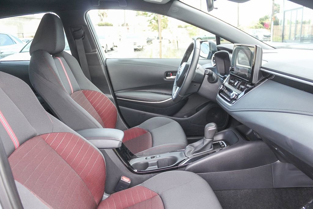 Used 2025 Toyota Corolla SE FWD image 21