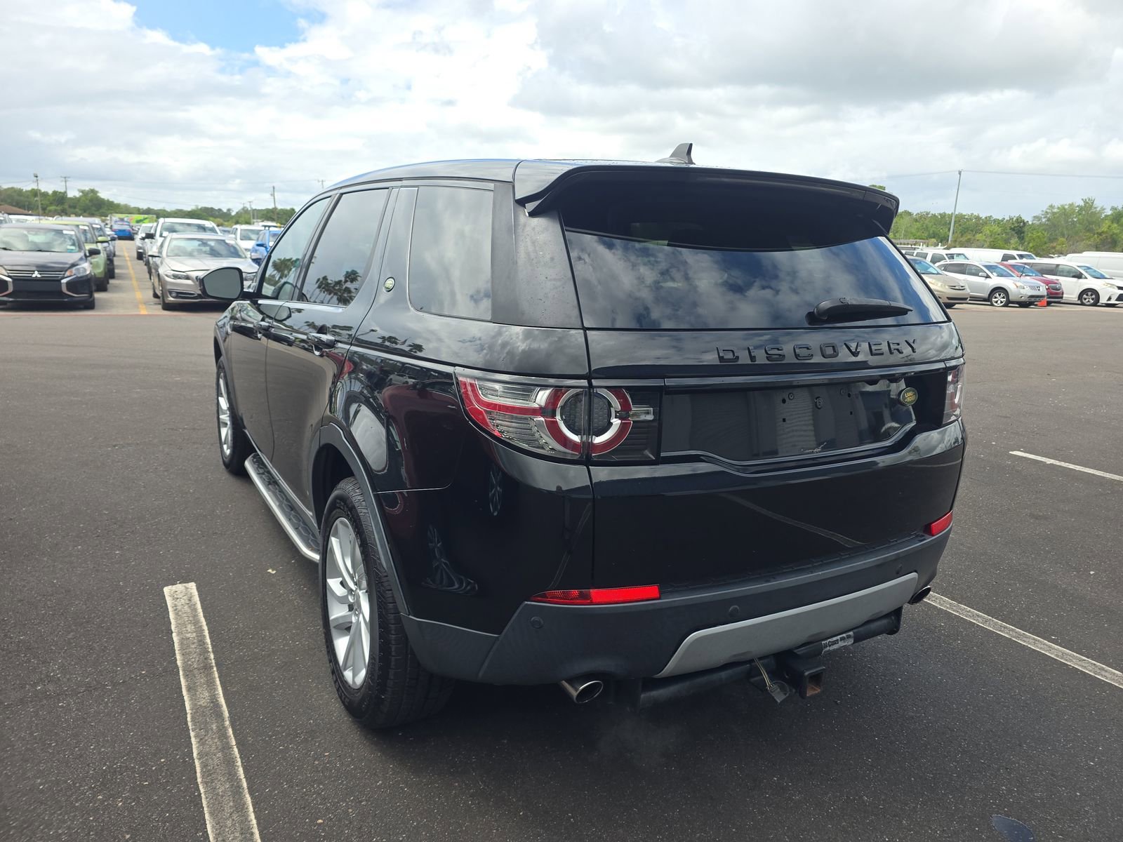 Used 2016 Land Rover Discovery Sport HSE image 7