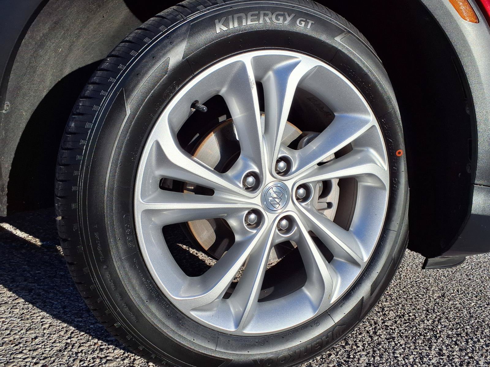 Used 2022 Buick Encore GX Preferred w/ Cold Weather Comfort Package FWD image 38