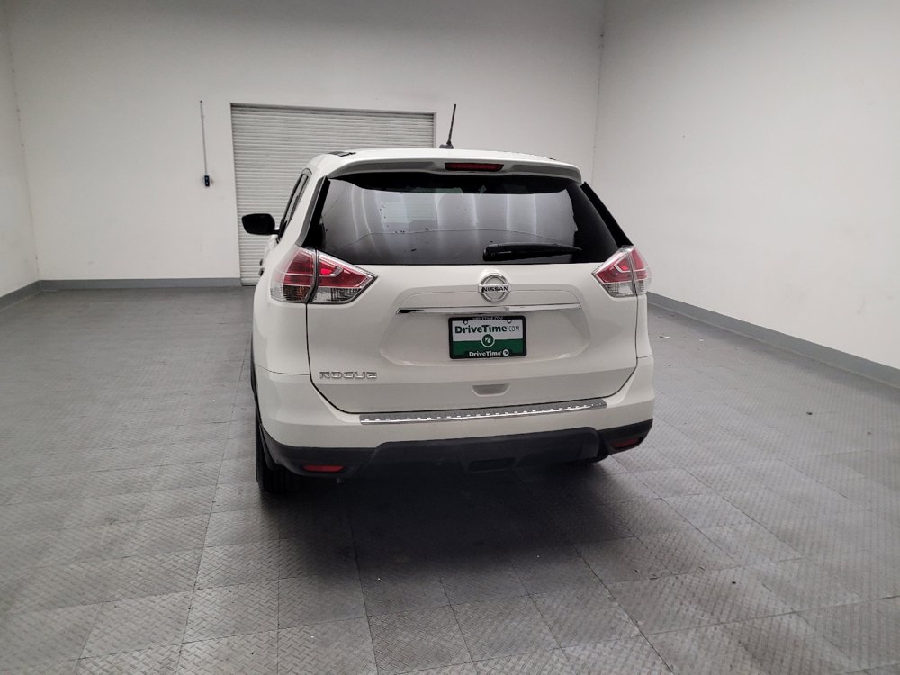 Used 2016 Nissan Rogue S w/ S Family Package FWD image 6