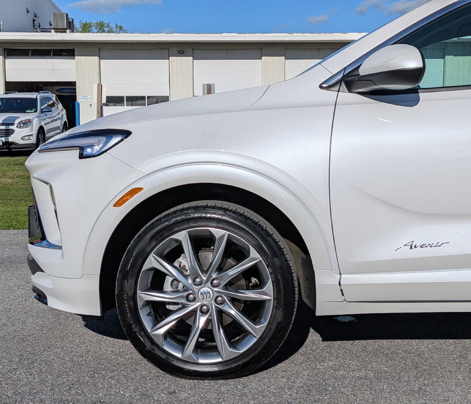 Certified 2024 Buick Encore GX Avenir w/ Avenir Convenience Package AWD/4WD image 3
