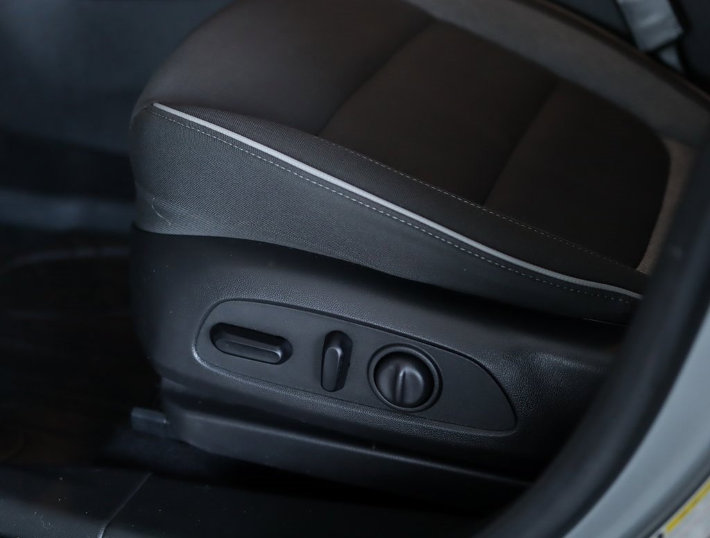 Used 2023 Chevrolet TrailBlazer LT w/ Convenience Package image 20