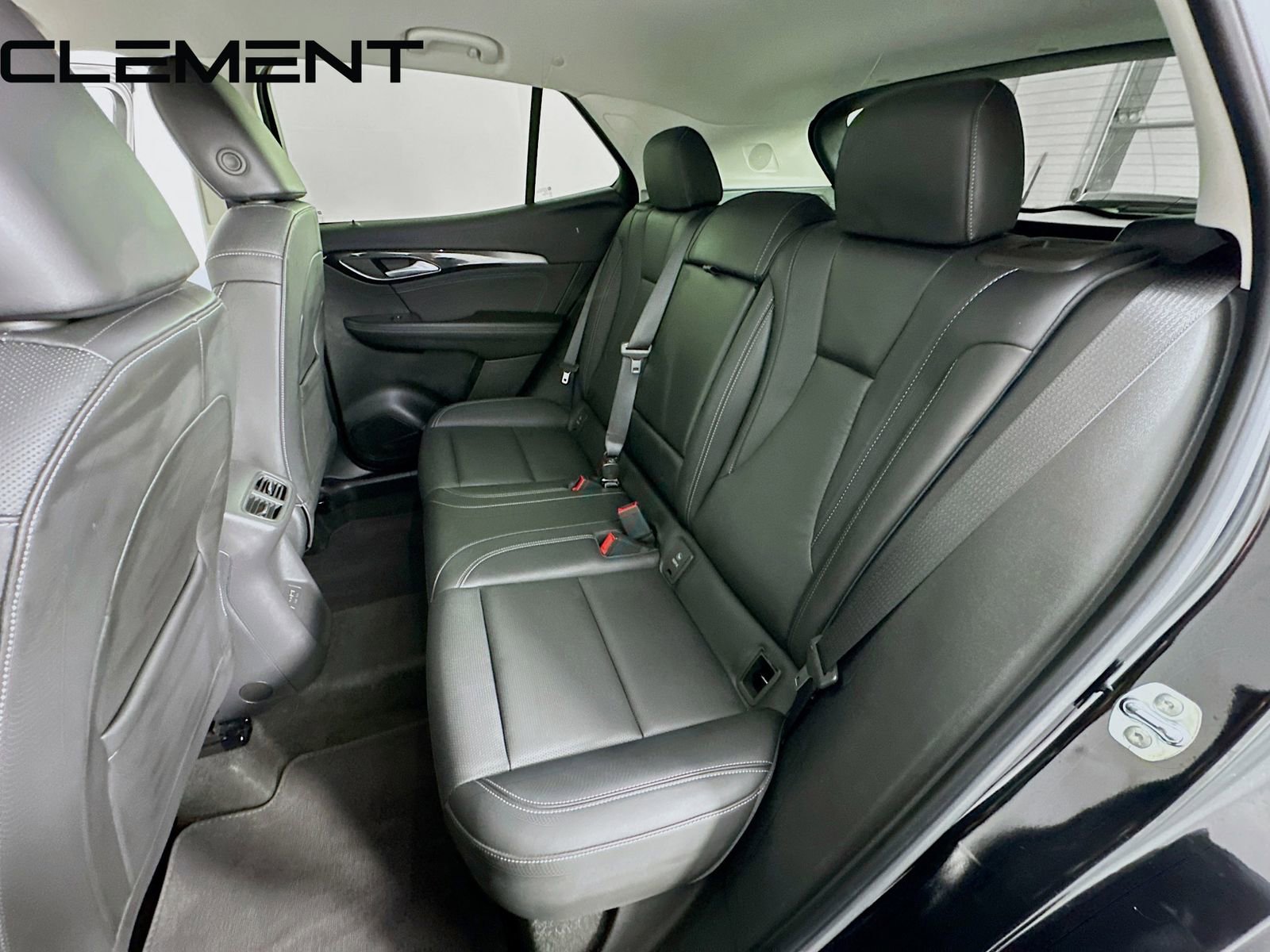 Used 2025 Buick Envision Preferred AWD/4WD image 32