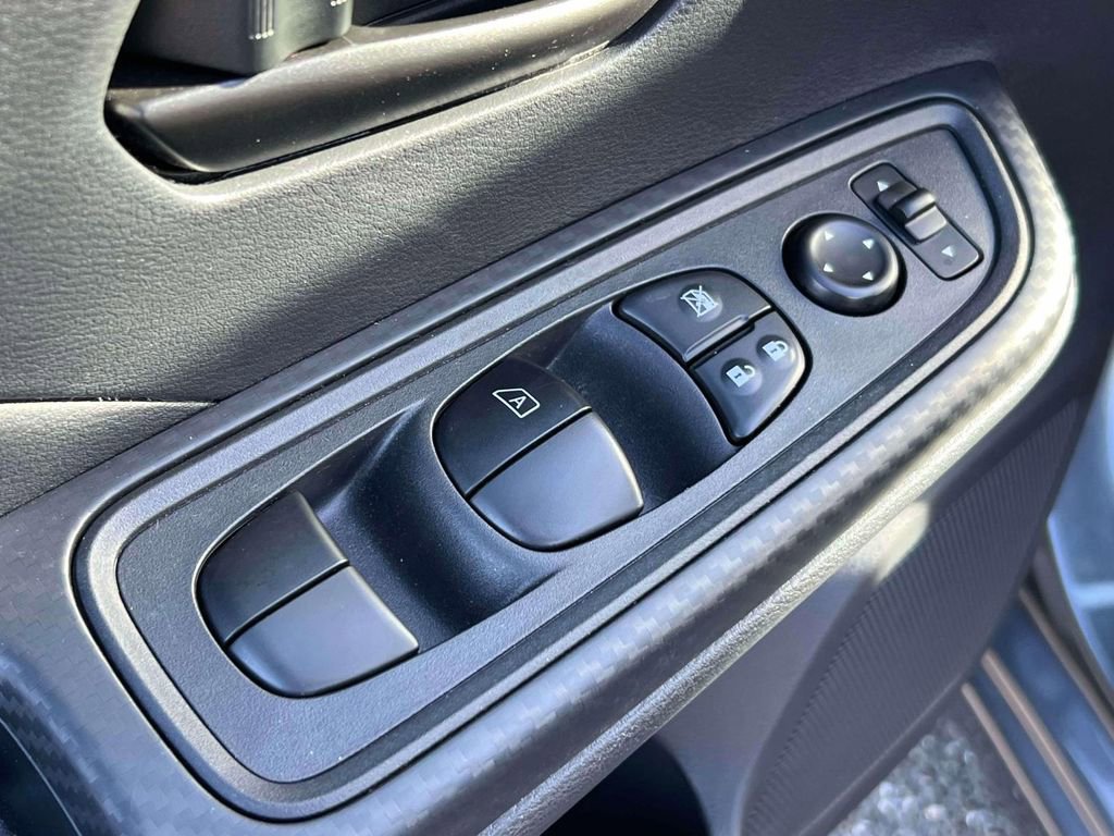 Used 2025 Nissan Versa S image 17