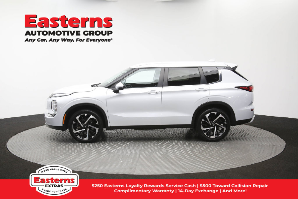 Used 2024 Mitsubishi Outlander SE AWD/4WD image 62
